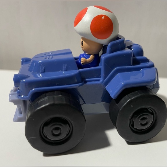 💕LIMITED ED 2022 SUPER MARIO BROS MOVIE TOAD CART MCDONALDS HAPPY MEAL TOY!#2 - Picture 2 of 6